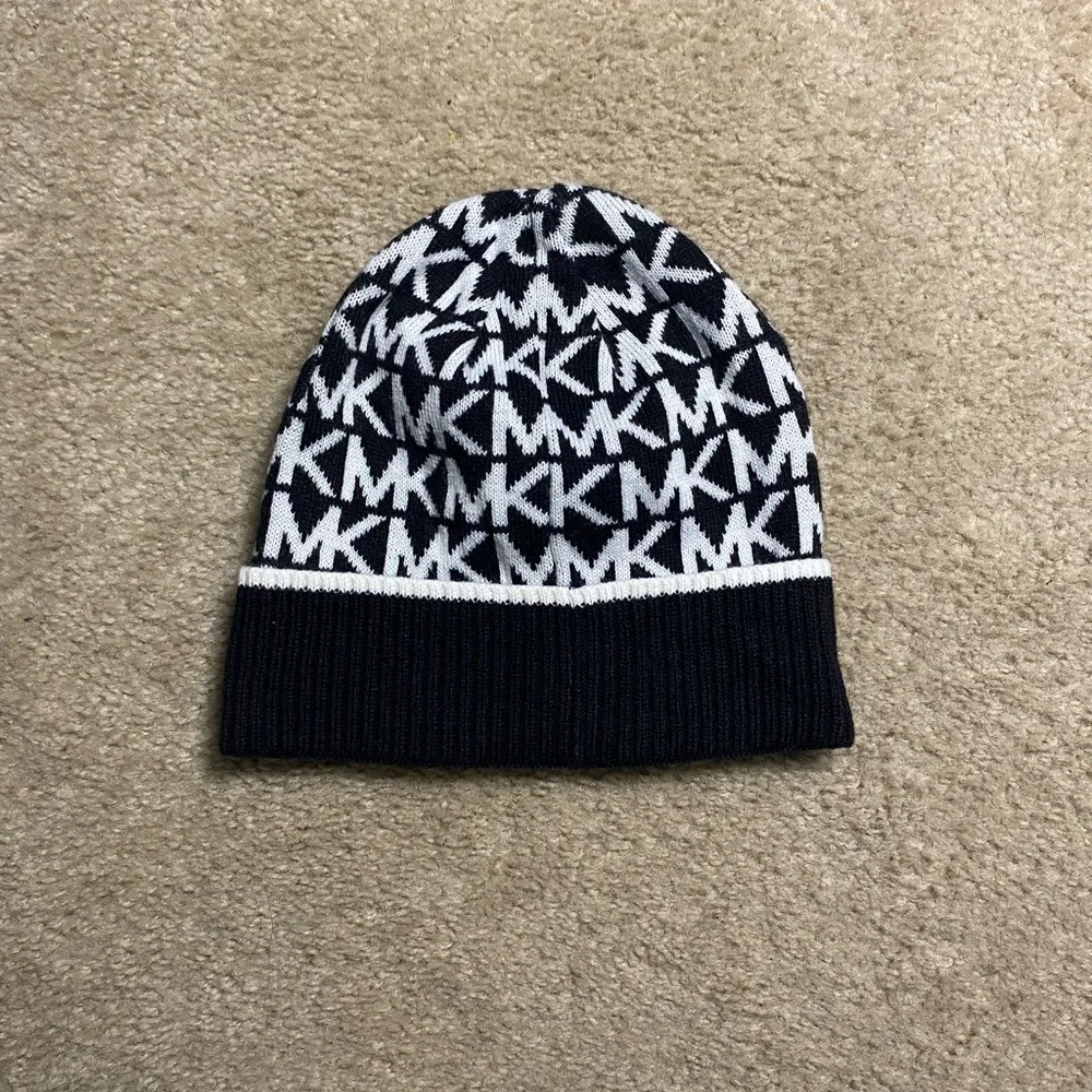 Michael Kors Kids Black & White MK Logo Beanie